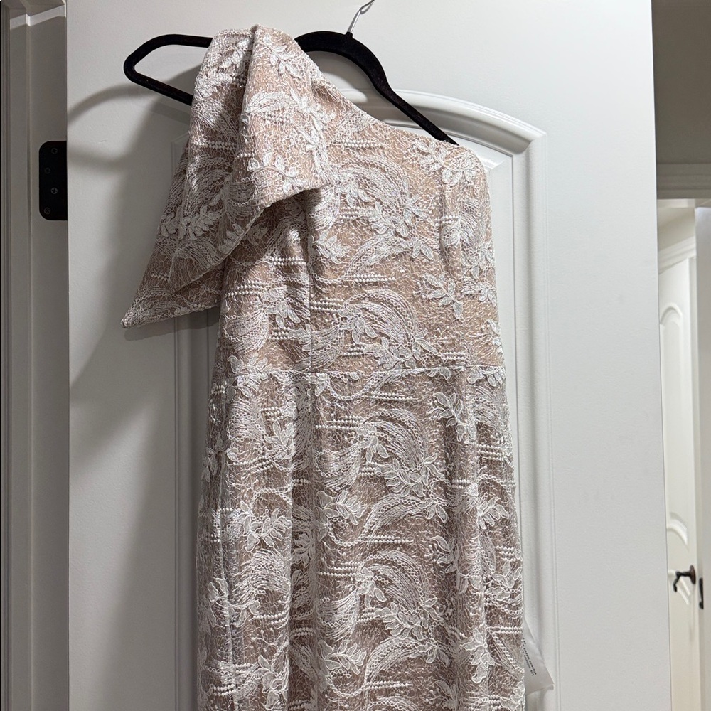 Dress the Population One-Shoulder Lace Dress in Cream and White